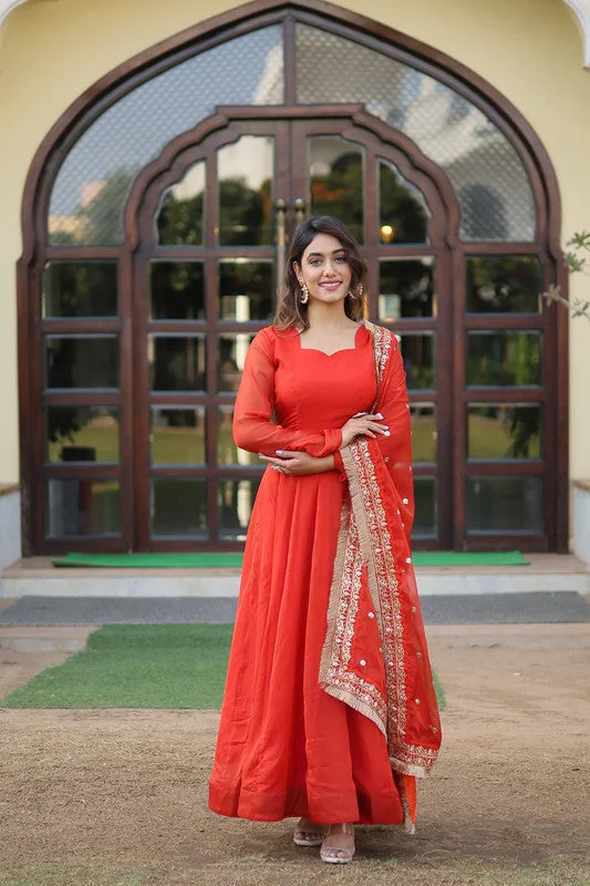Jyoti Fashion Women's Gajri Russian Silk Kali work Partywear Anarkali Dress with Dupatta Crew Neckline Sporty Jyoti Fashion Women's Gajri Russian Silk Kali work Partywear Anarkali Dress with Dupatta Crew Neckline Sporty