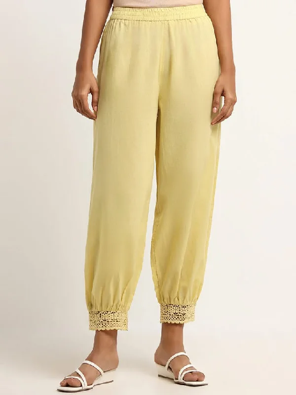 Utsa Yellow Cotton Crochet Trimmed Pants Comfy High-Waist Jeans