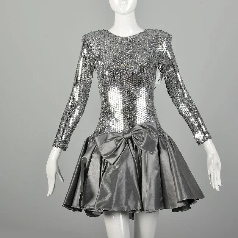XS 1980s Silver Sequin Party Dress Bow Drop Waist Long Sleeve Turtleneck Neckline Stylish XS 1980s Silver Sequin Party Dress Bow Drop Waist Long Sleeve Turtleneck Neckline Stylish