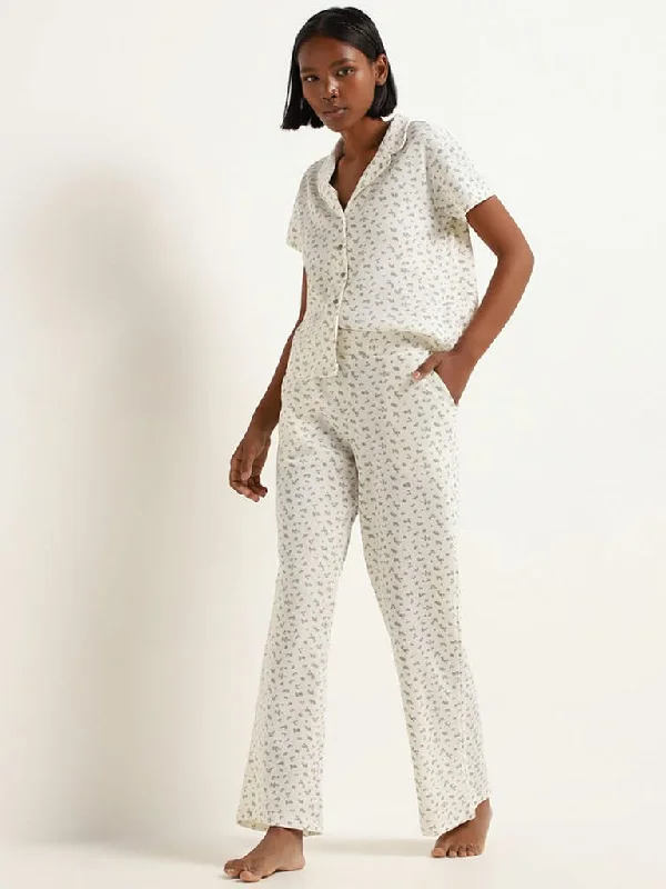 Superstar White Floral Mid Rise Pants Classic Straight Pants